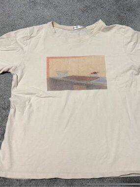 Cream Aesthetic Graphic Tee – Size M